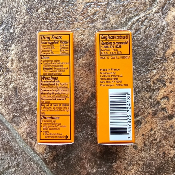 LA ROCHE-POSAY ANTHELIOS ULTRA LIGHT FLUID FACIAL SUNSCREEN SPF 60 (2 mini) - Picture 3 of 4